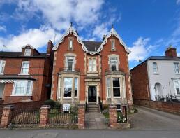 Flat 1, Hyde House, Station Road, Kenilworth CV8 1JJ
