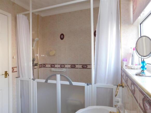 Shower Room 2