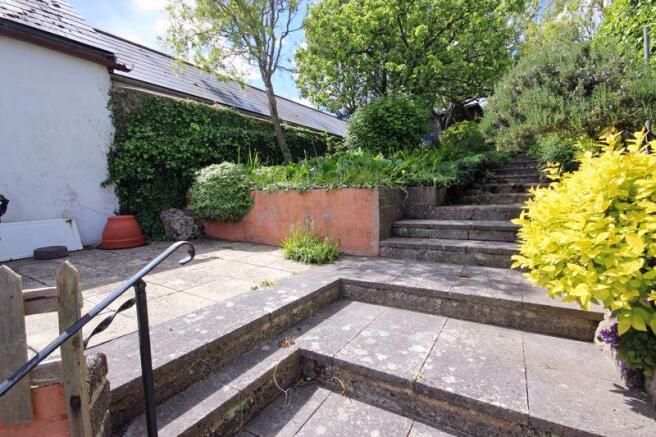 GARDEN PATIO