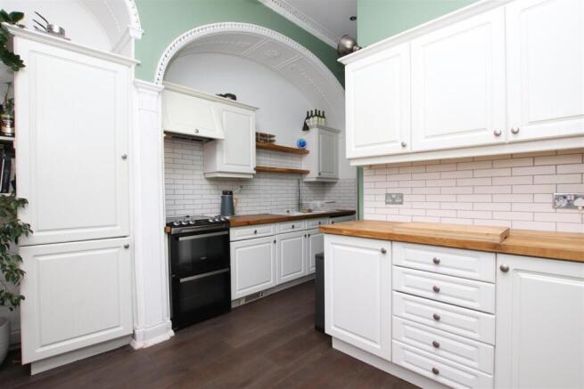 Kitchen.JPG