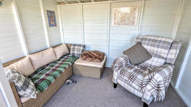 SUMMER HOUSE