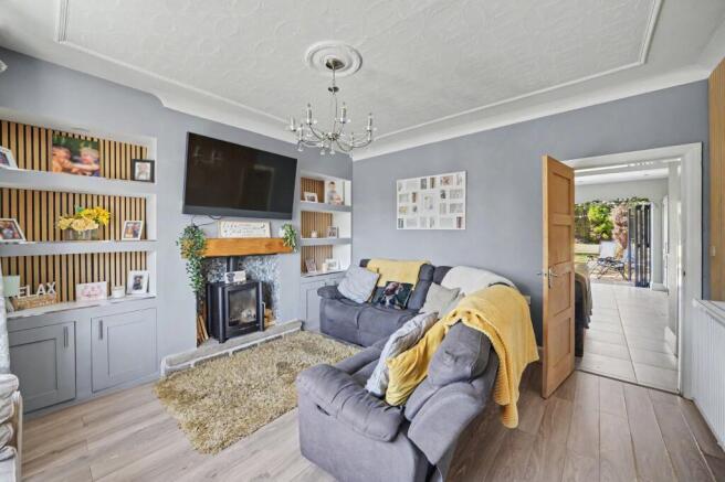 3 bed Semi-Detached for sale Image 6
