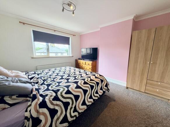 2 bed Semi-Detached for sale Image 6