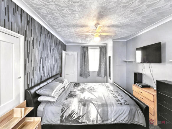 2 bed Semi-Detached for sale Image 9