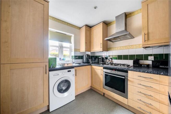 Songbird Close, Shinfield, Reading, RG2 photo 4