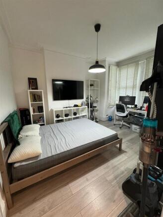 bedroom 2 2.jpg