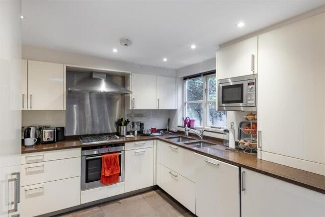 3 bedroom Terraced for rent