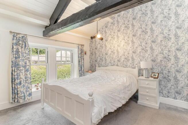 4 bed Detached for sale Image 7