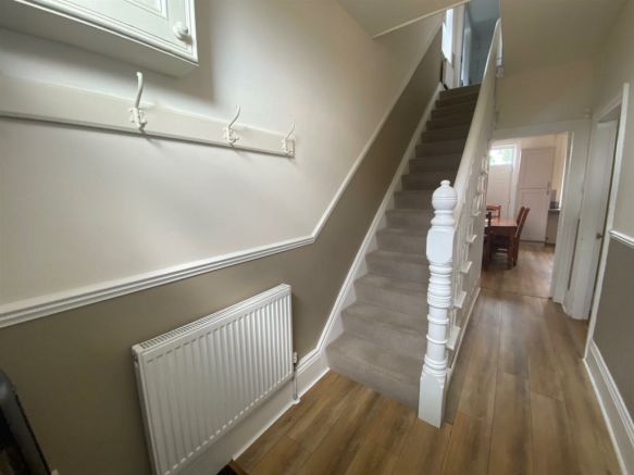 HALLWAY 1.png