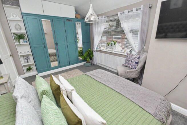 2 bed Semi-Detached for sale Image 6