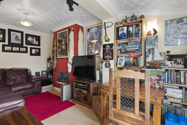 Photo 3
