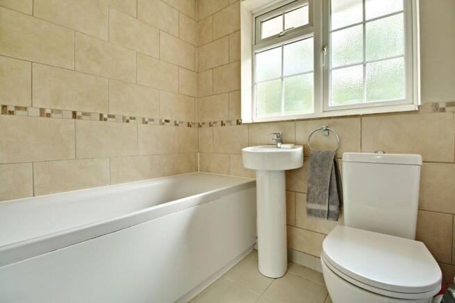Bathroom (Bathroom)