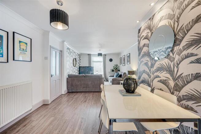 Living/Dining Room