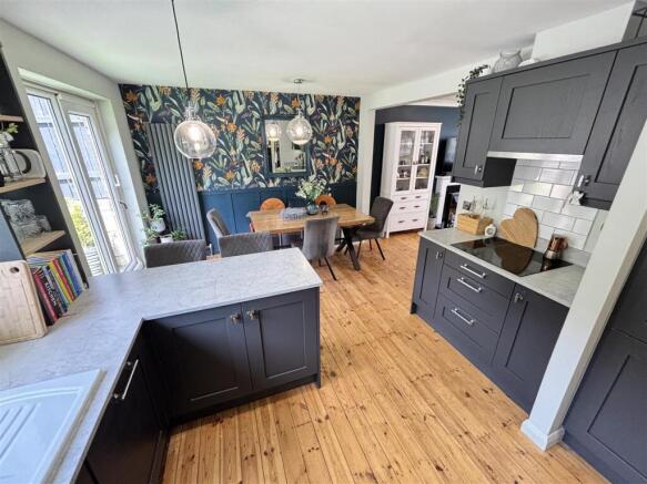 Open Plan Kitchen and Dining Room