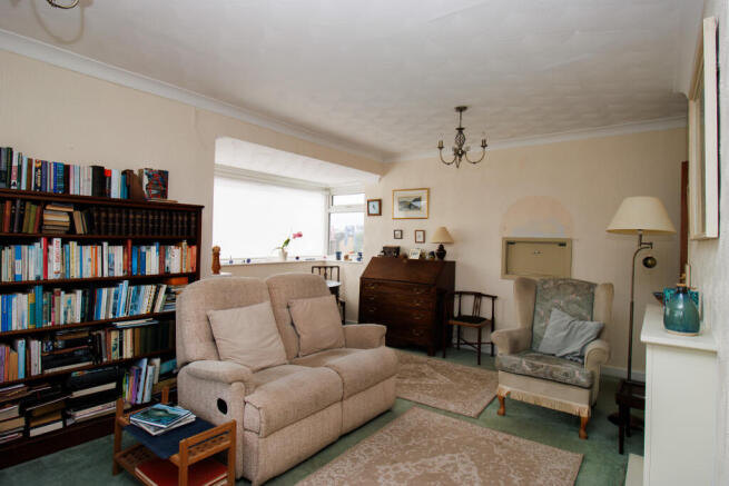 2 bed Semi-Detached Bungalow for sale Image 4