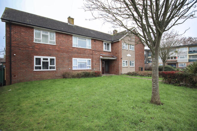 2 Bedroom Flat for Sale, No Forward Chain