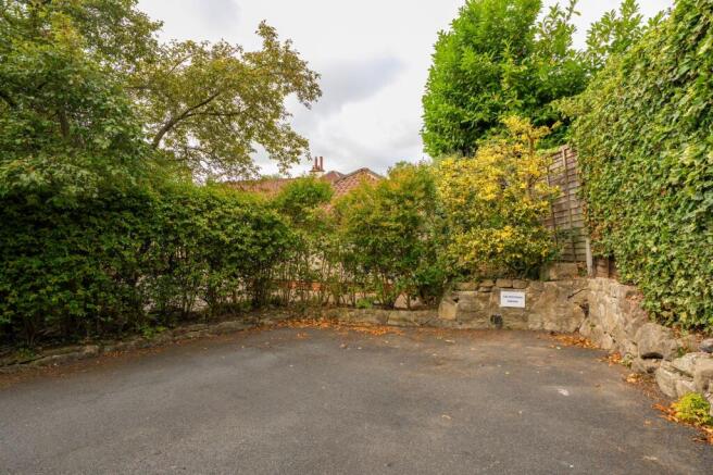 2 bed Flat for sale Image 7