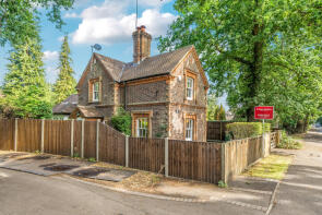 Cones, Old Woking Road, West Byfleet KT14 6HU