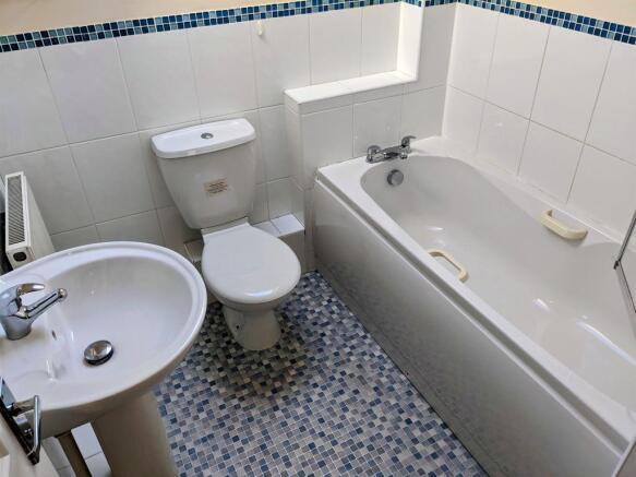 Photo 12