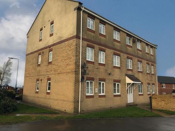 3 bed Apartment for sale Image 10