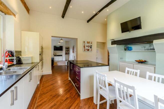 Kitchen/Breakfast Room
