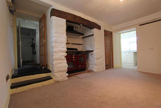 Dining Room..jpg
