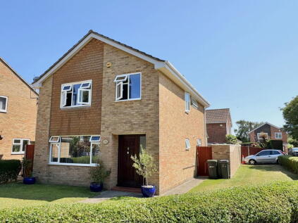 Long Water Drive, Alverstoke, Gosport PO12 2UP