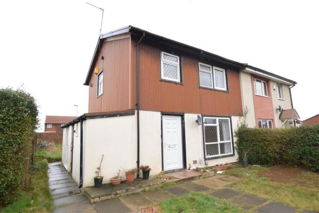 3 bed Semi-Detached to rent Image 8