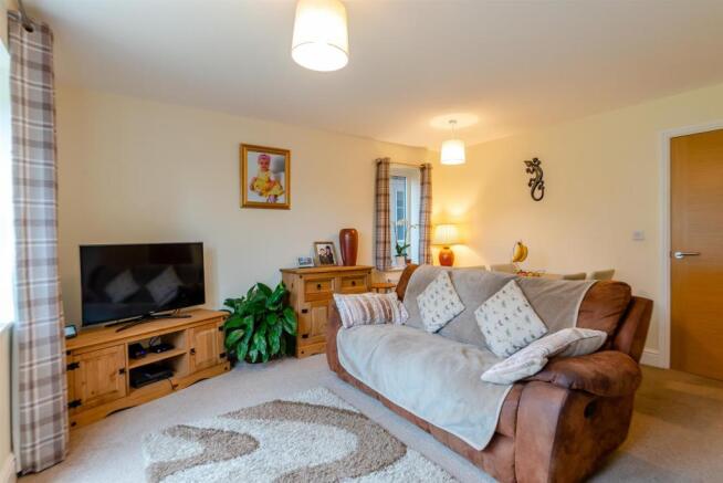 8432649-interior08-800.jpg