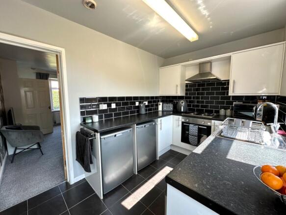 Smith Avenue, Darlaston, Wednesbury, WS10 photo 4