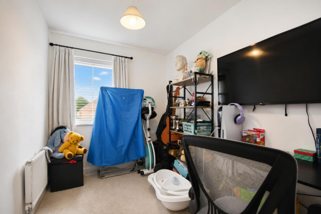 3 bed Semi-Detached for sale Image 10