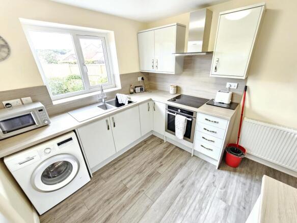 2 bed Bungalow for sale Image 5