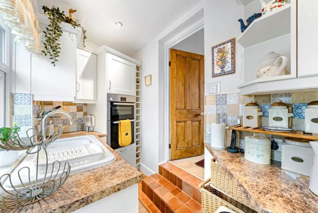 2 bed Semi-Detached for sale Image 6