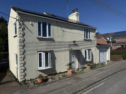 Chestnut House, High Road, Guyhirn, Wisbech, Cambridgeshire PE13 4EA