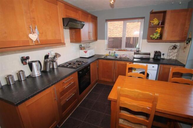 KITCHEN/ DINING ROOM