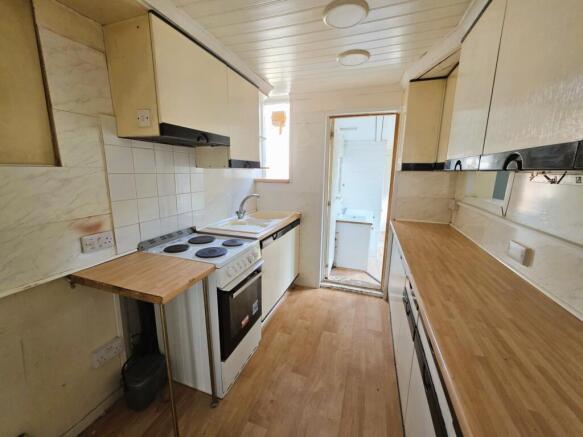 3 bed Terraced for sale Image 7