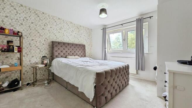 2 bed Apartment for sale Image 6