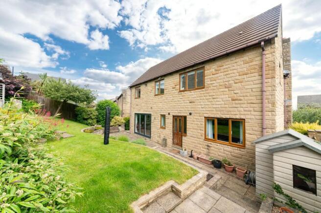 4 bed Detached for sale Image 4