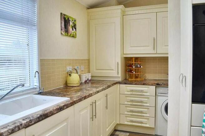 2 bed Lodge for sale Image 6