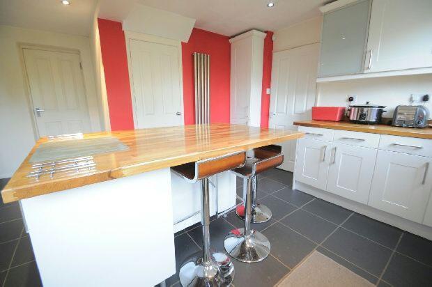 KITCHEN/BREAKFAST RO