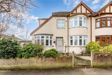 Granton Avenue, Upminster, RM14