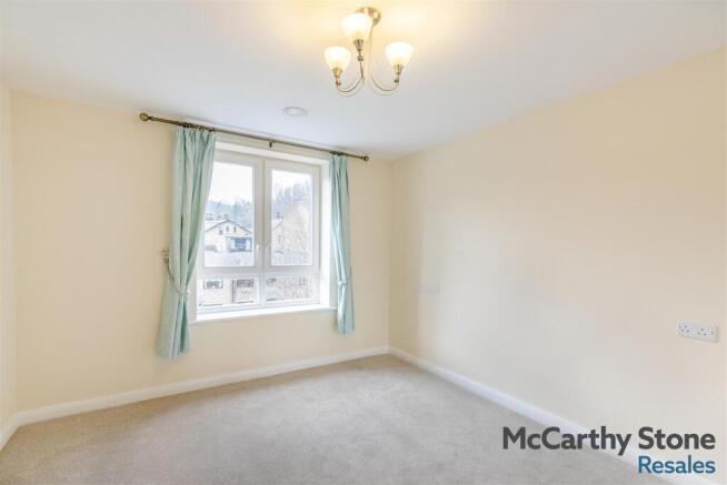 1 bed Flat for sale Image 9