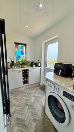 4 bed Detached for sale Image 10