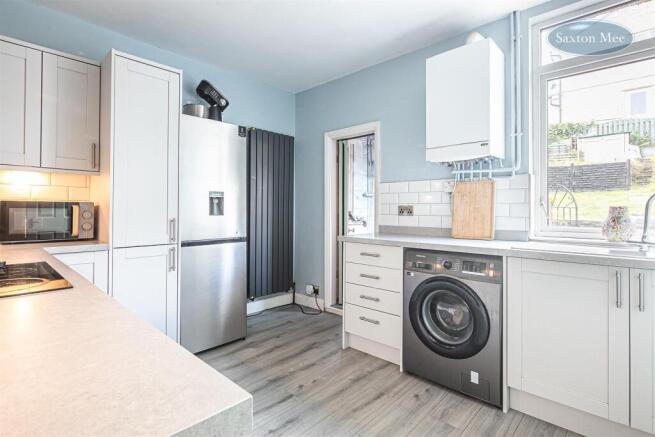 3 bed Semi-Detached for sale Image 4
