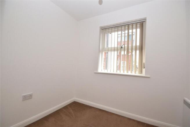 2 bed Semi-Detached to rent Image 7