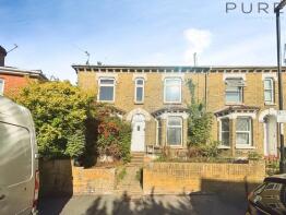 Top Floor Flat 2, 15, Cawte Road, Southampton SO15 3DQ