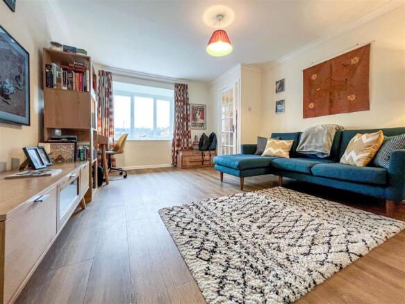 living room 1.jpg