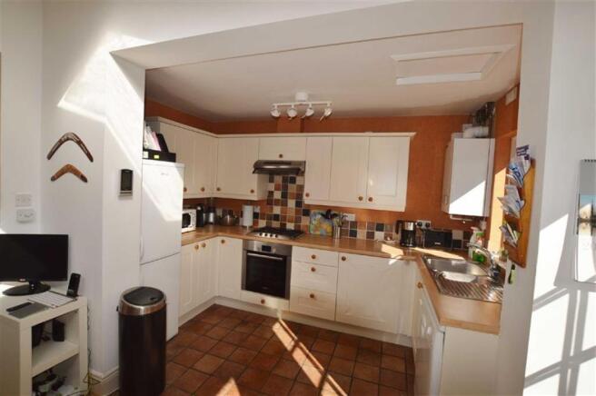 Fitted kitchen