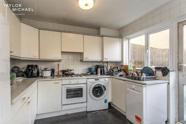 1 Rushlake Close18.jpg