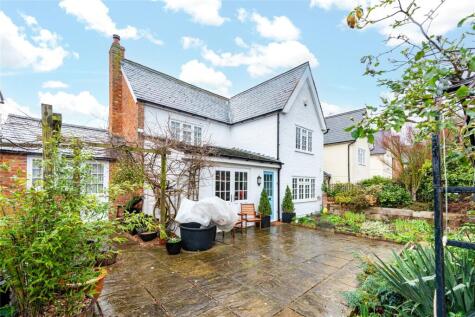 London Road, Broughton, Milton Keynes, Buckinghamshire, MK10